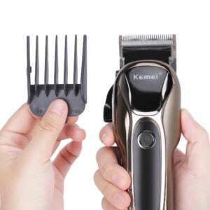 Làm sao để dùng tông đơ hớt tóc có hiệu quả? Việc thực hiện cắt tóc bằng tông đơ có dễ dàng không? 71 - kemei 1990