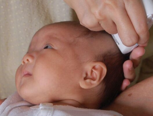 Tông đơ cắt tóc cho bé mua ở đâu